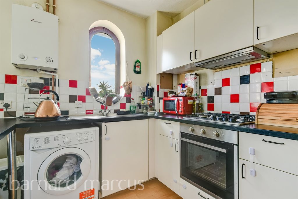 Property photo 3 of 8