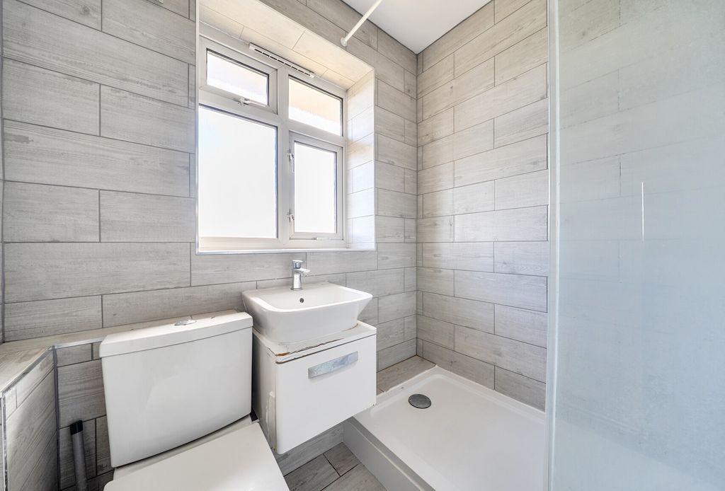Property photo 3 of 18 1458753-6-6A046c5...