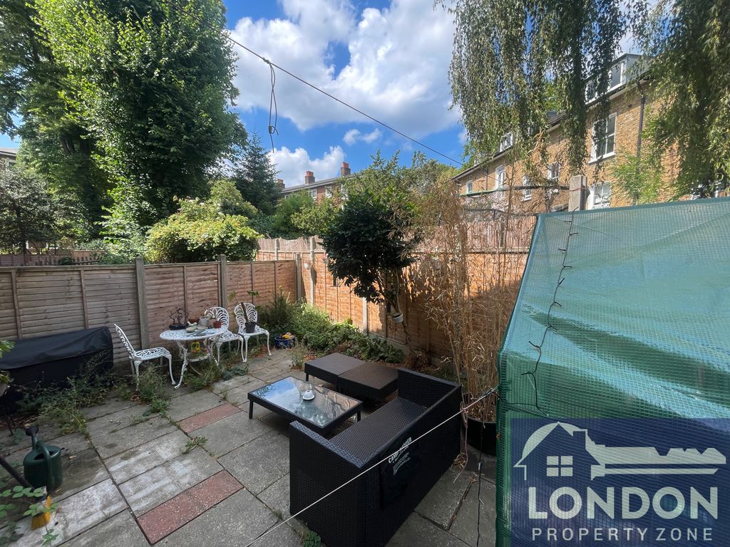 Property photo 3 of 13