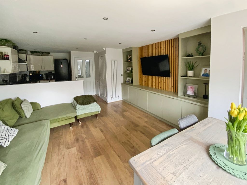 Property photo 2 of 15 Photo #2