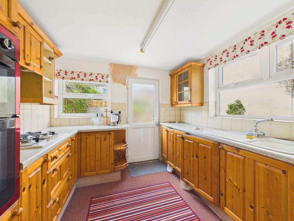 Property photo 3 of 12 5419986