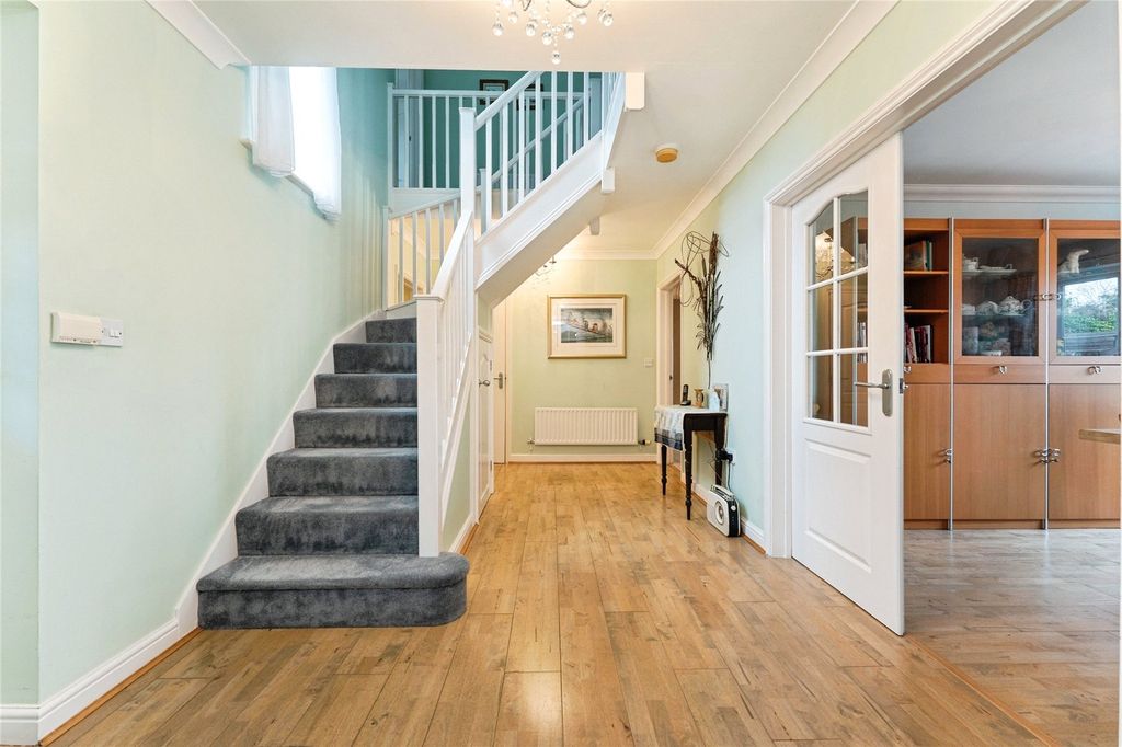 Property photo 3 of 54 Picture No. 12