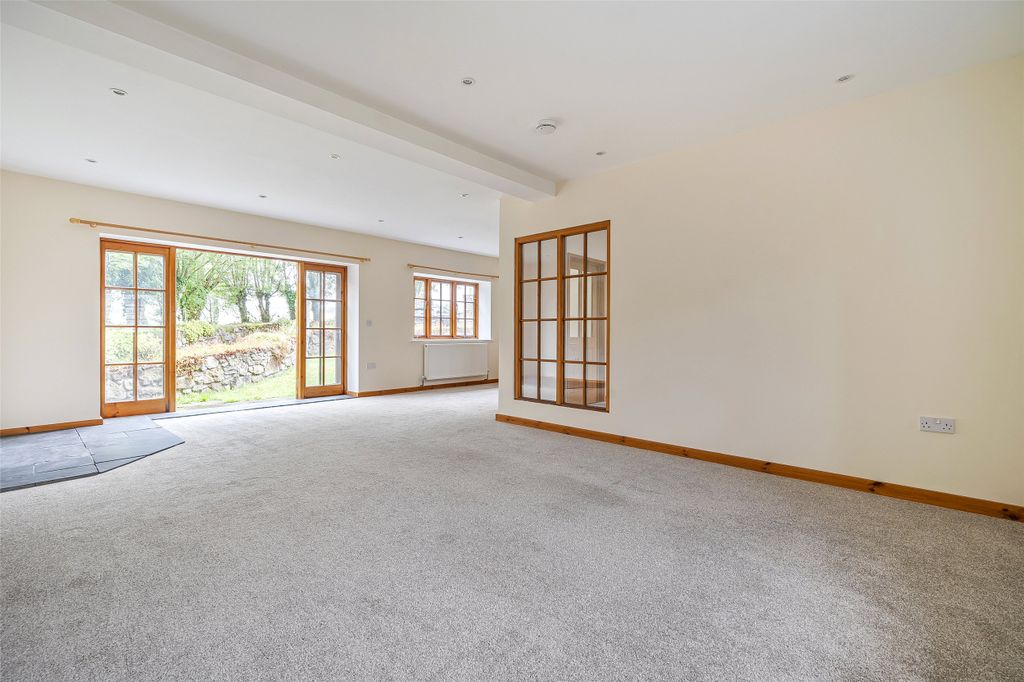 Property photo 2 of 21 Picture No. 07