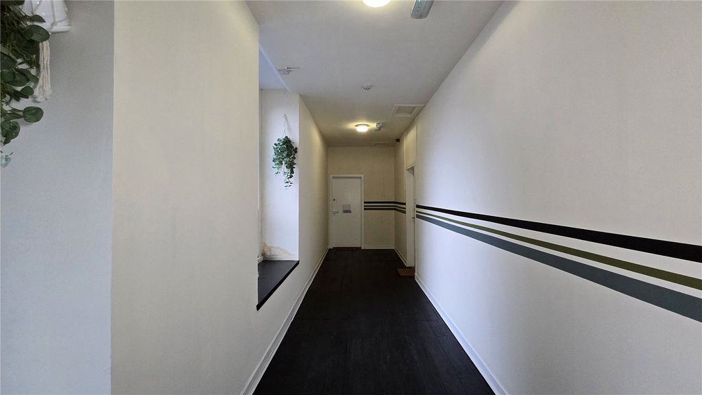 Property photo 2 of 9 Picture No. 03