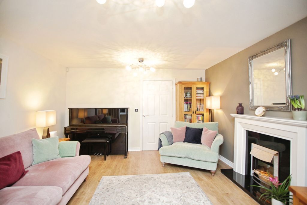 Property photo 3 of 16