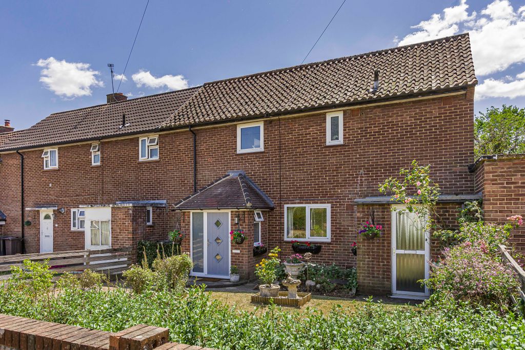 Property photo 1 of 35 5857746