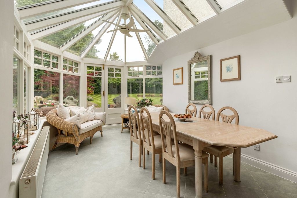Additional image 23 of 6 bed detached house for saleGreenway, Hutton Mount, Brentwood CM13