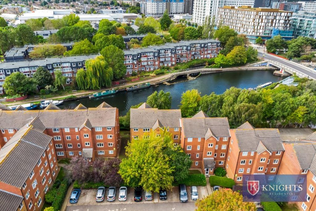 Property photo 3 of 20