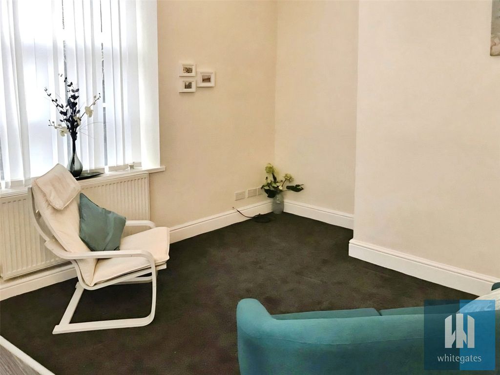 Property photo 3 of 5 Picture No. 10