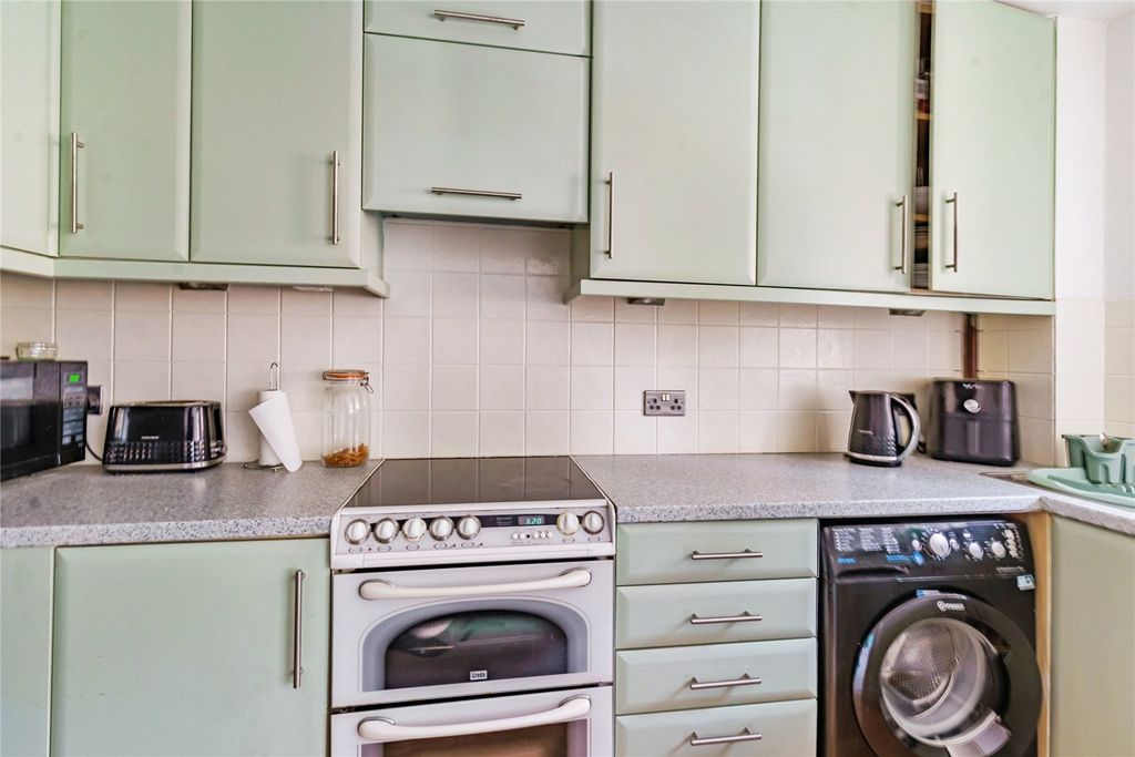 Property photo 2 of 13 Picture No. 04