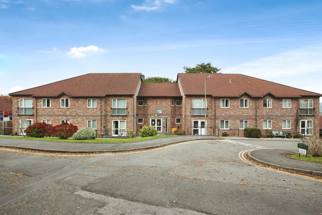 Property photo 1 of 8