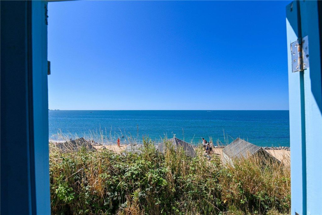 Property photo 3 of 6 Picture No. 04