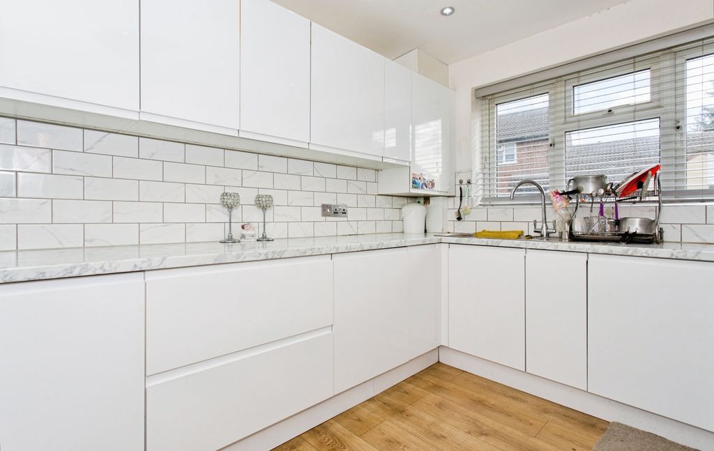 Property photo 1 of 17 Photo