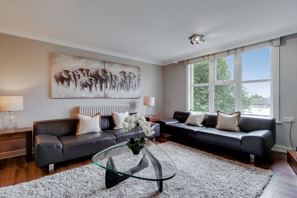 Property photo 1 of 13 2_Reception-1