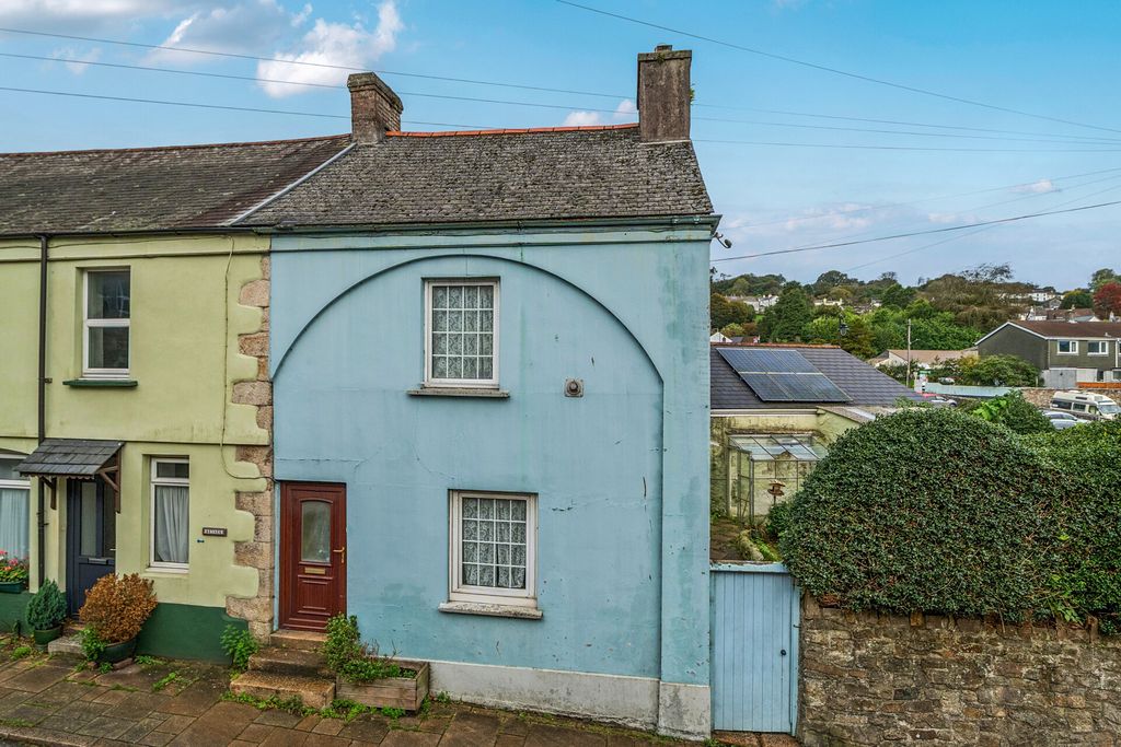 Property photo 1 of 12 1531035-18-1A13Ec...