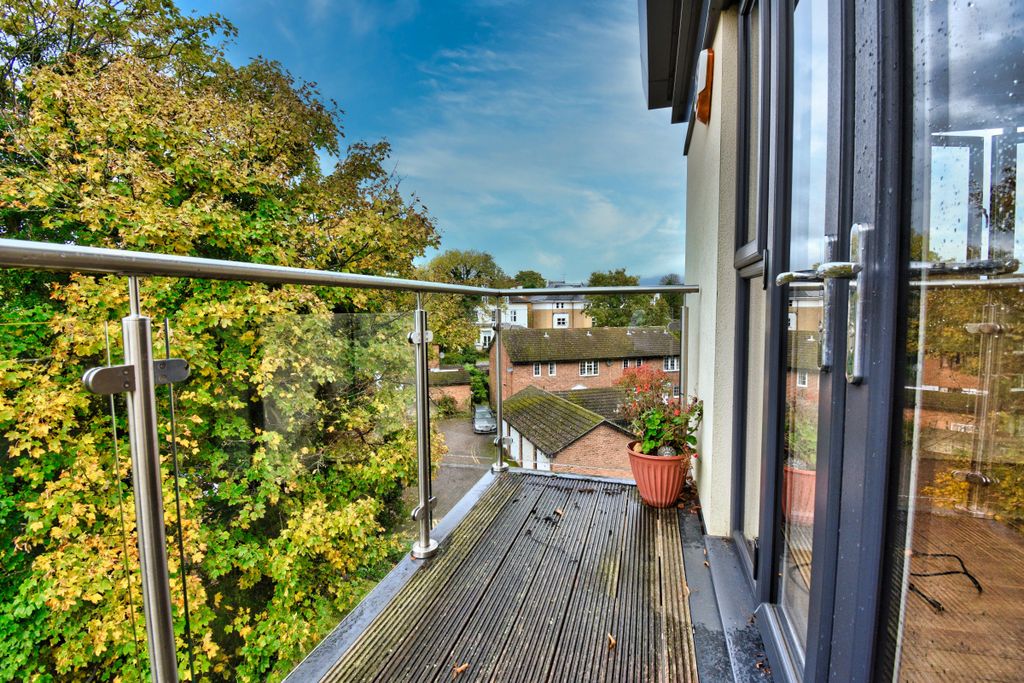 Property photo 3 of 12 Balcony