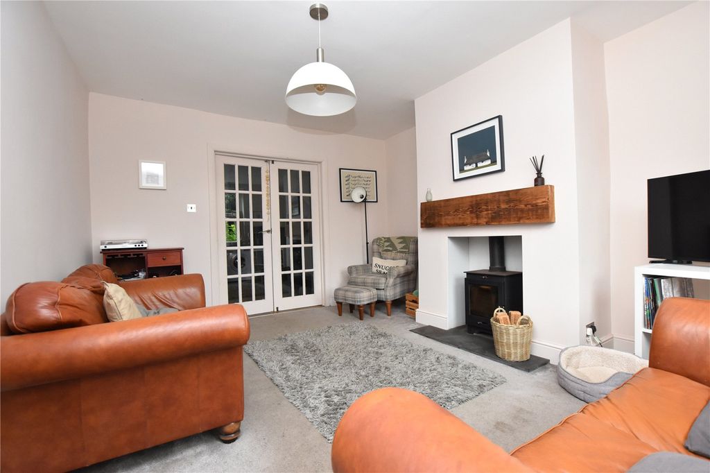 Property photo 2 of 22 Picture No. 02
