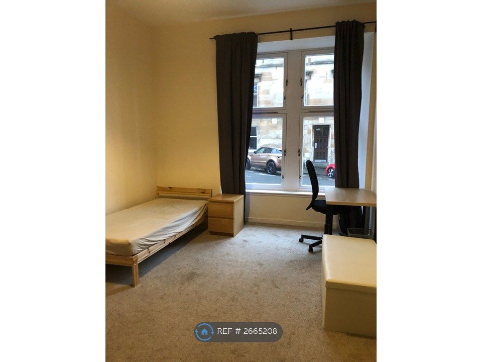 Property photo 3 of 12