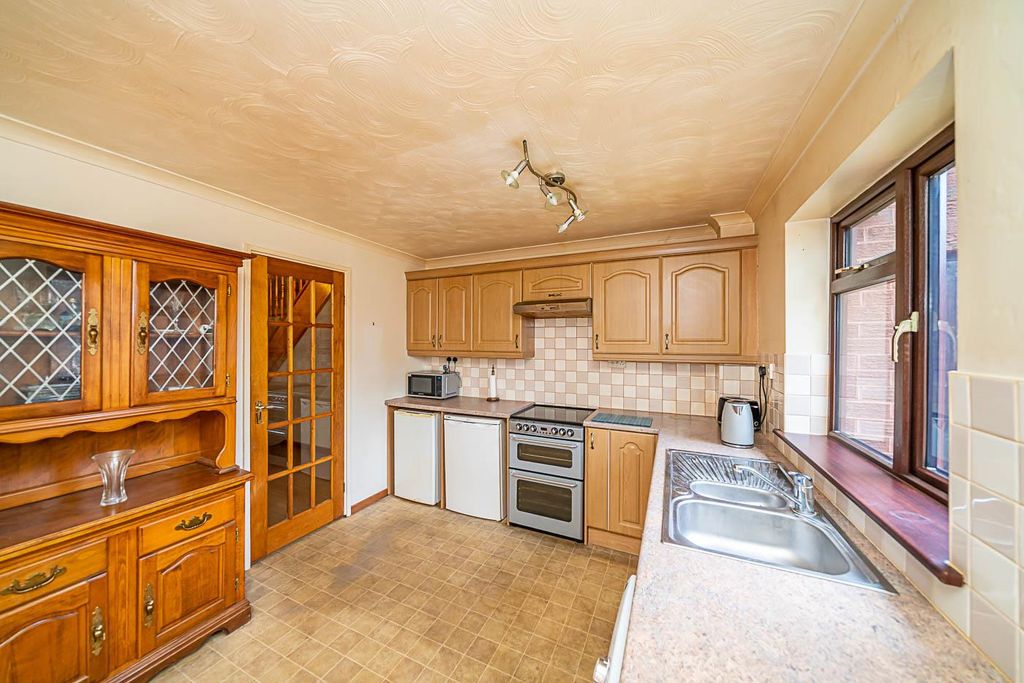 Property photo 3 of 28 Dsc03588.Jpg