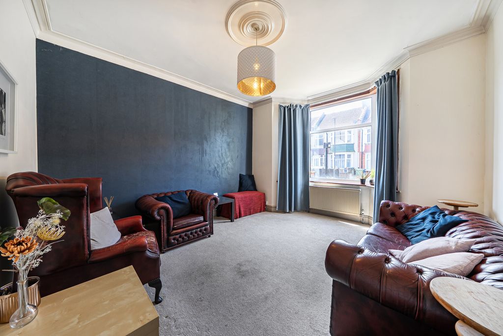 Property photo 2 of 20 1481096-8-6A3d03A...