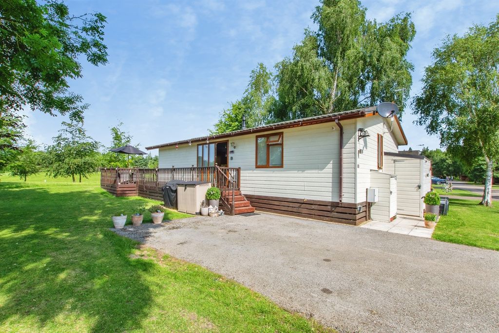 Property photo 1 of 20