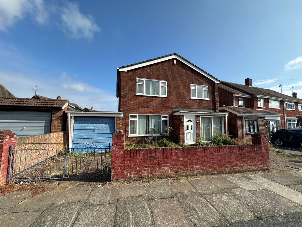 Property photo 1 of 13 4294440
