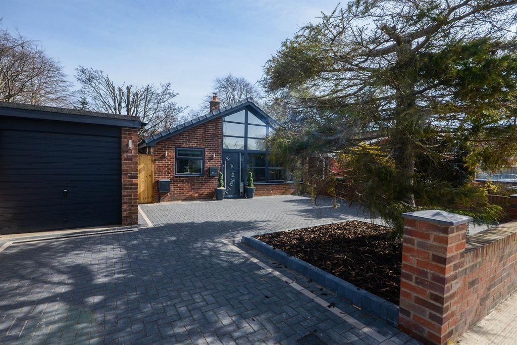 Property photo 1 of 19 (Main)