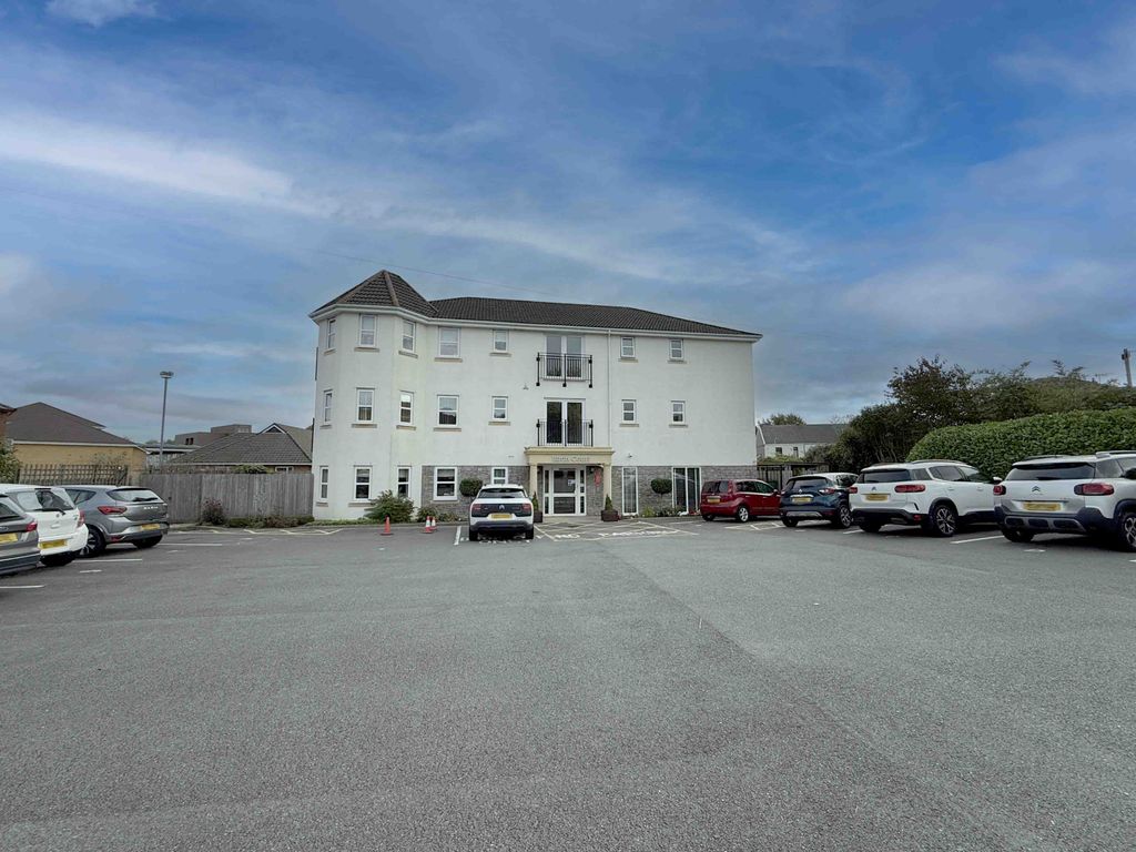 Property photo 2 of 19 Gallery