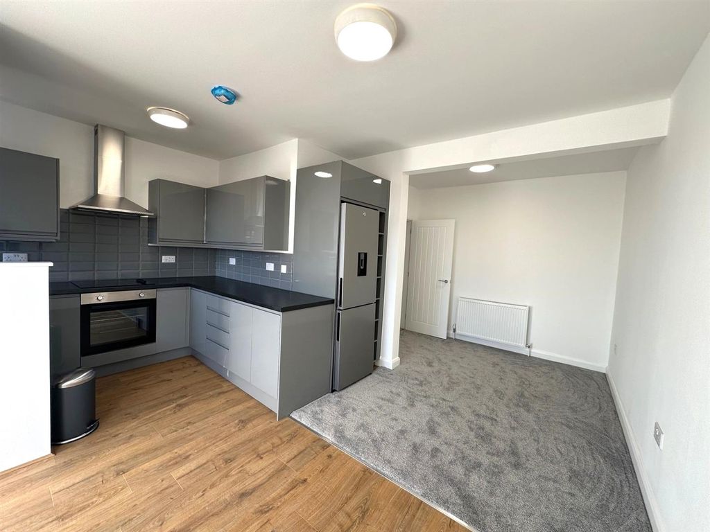 Property photo 3 of 8 Kitchen Livin.Jpg