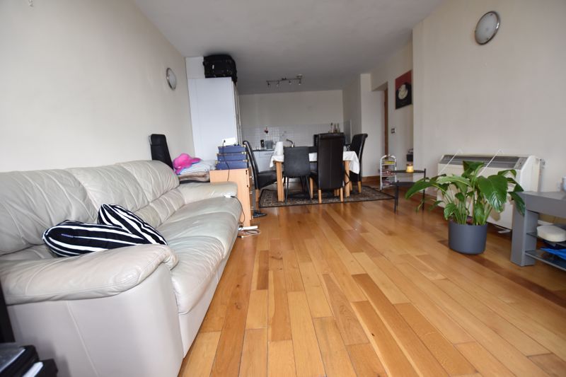 Property photo 2 of 9 Photo 9