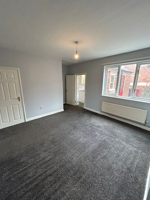 Property photo 2 of 7 136MV Rr.Jpg