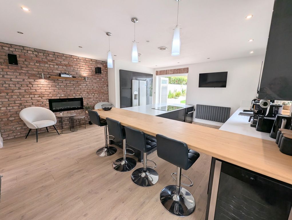 Property photo 3 of 19 Not Specified