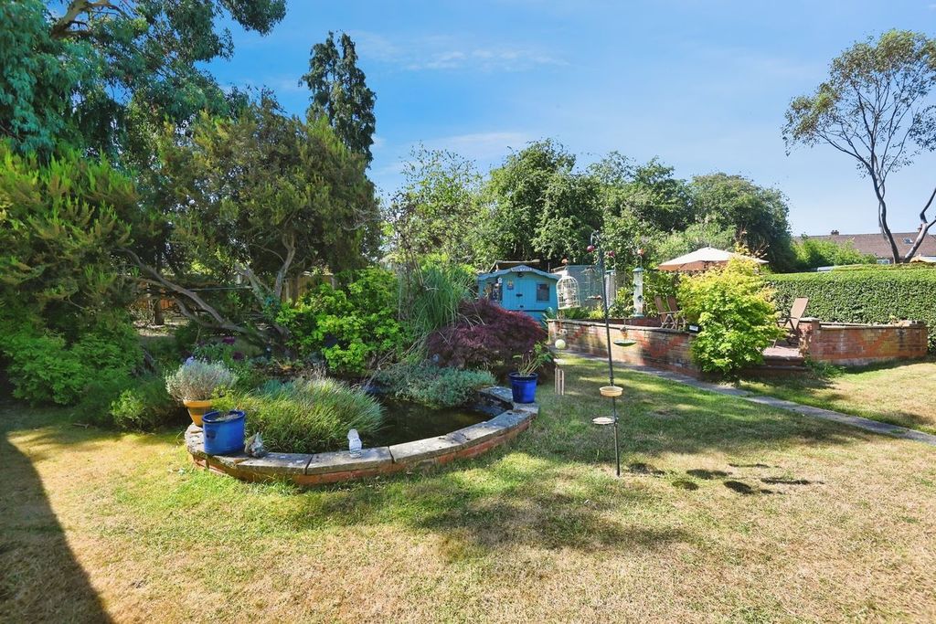 Property photo 2 of 19