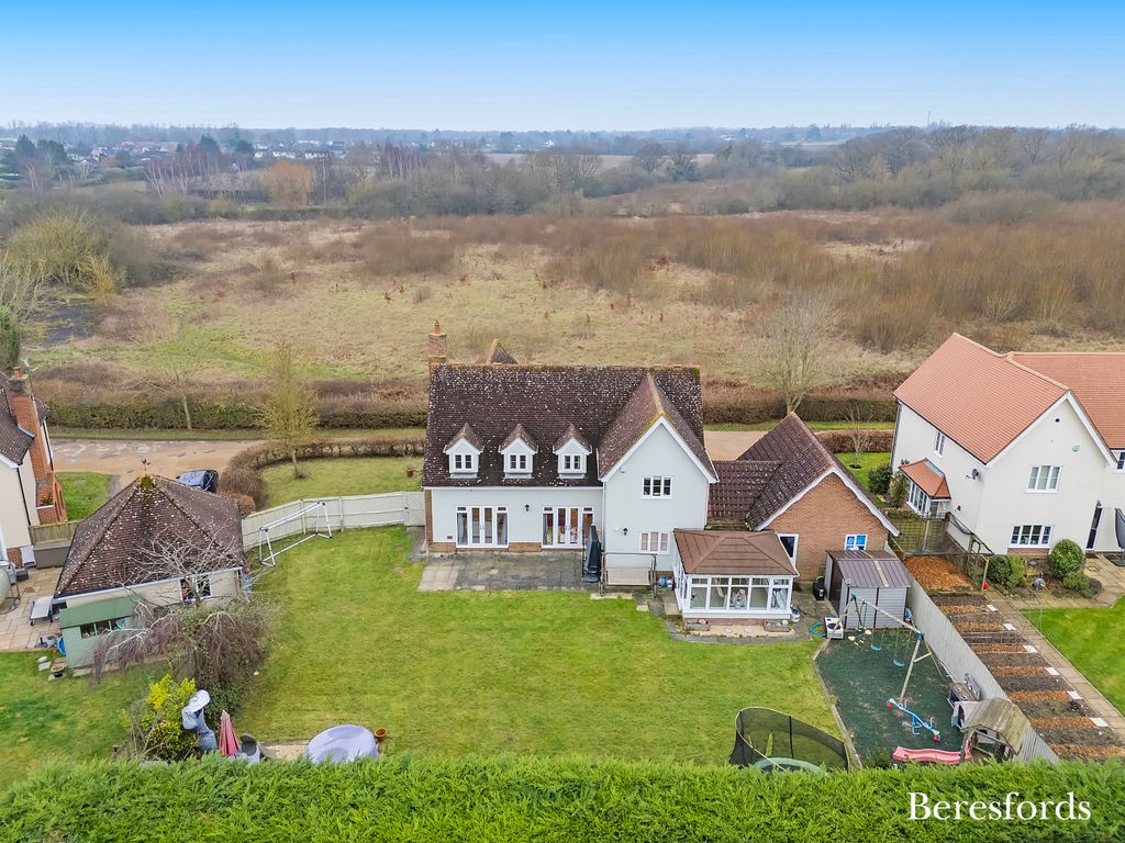 Property photo 1 of 43 Picture No. 09