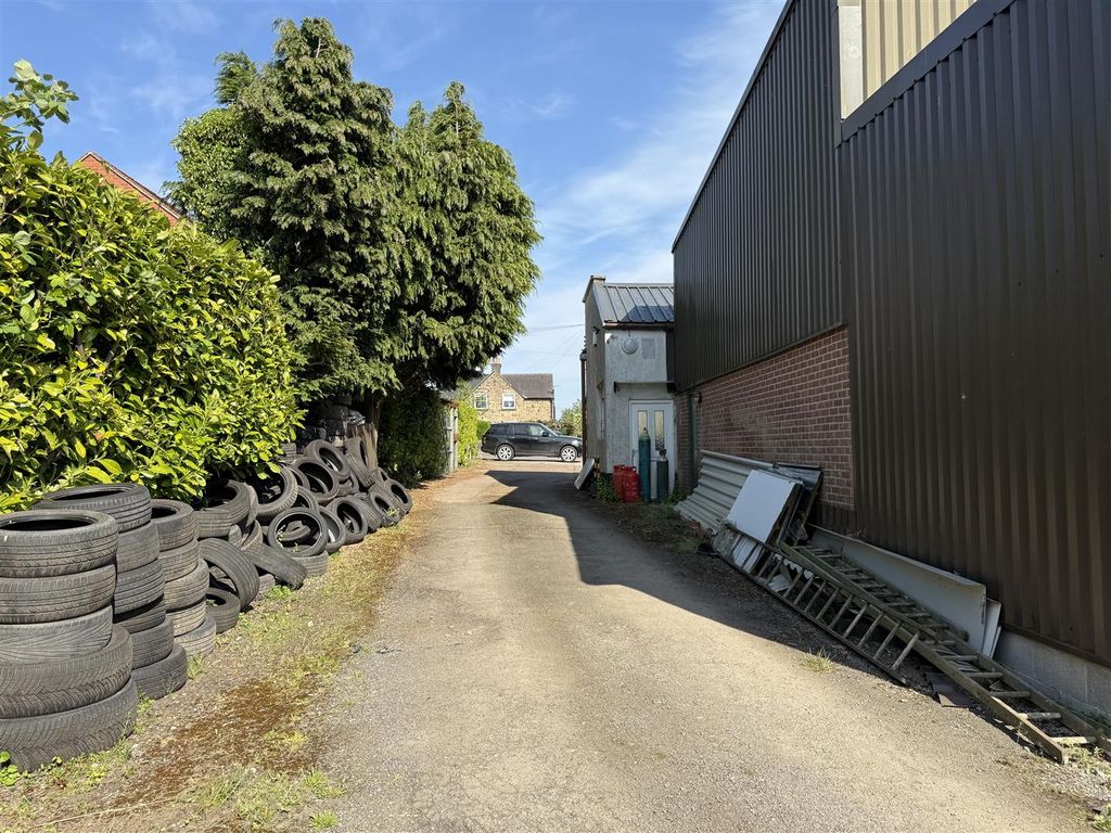 Property photo 2 of 9 Venture 2.Jpg