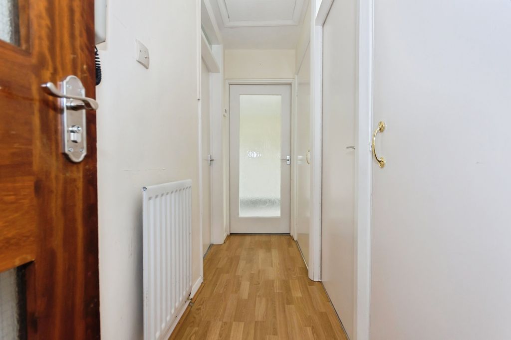 Property photo 3 of 16 Hallway