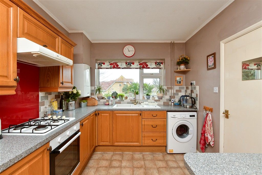 Property photo 3 of 16 Kitchen