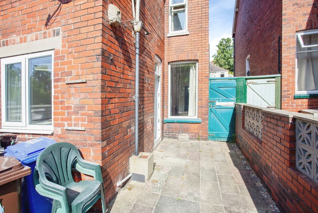 Property photo 2 of 20 Pbox-Img.Jpg