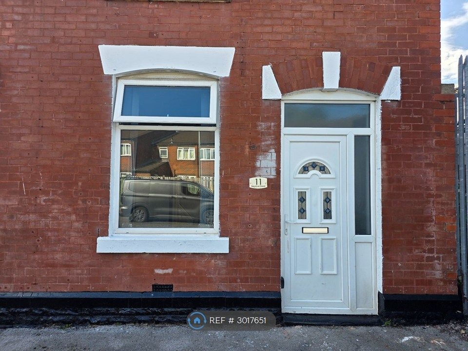 Property photo 1 of 12 Front (Exterior)