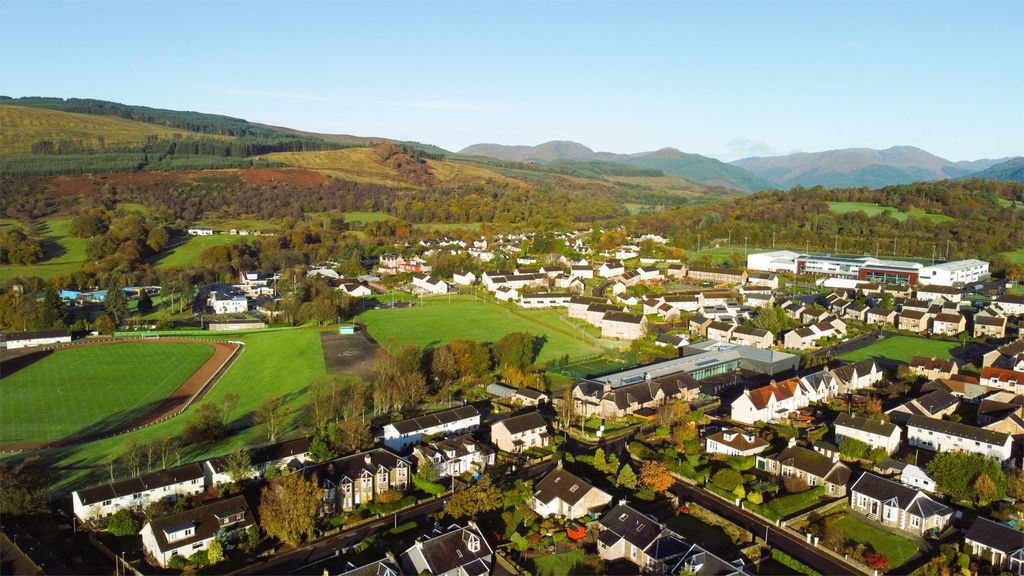 Property photo 2 of 31