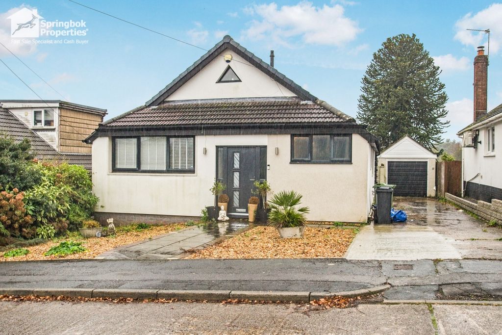 Property photo 1 of 15 Front View