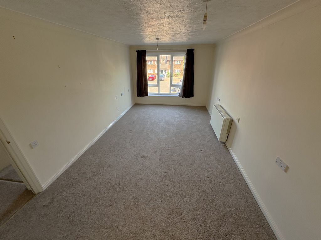 Property photo 3 of 15 Photo 2