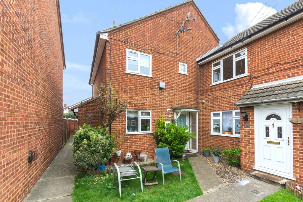 Property photo 1 of 12