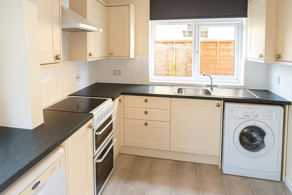 Property photo 2 of 11 Kitchen 1E.Png