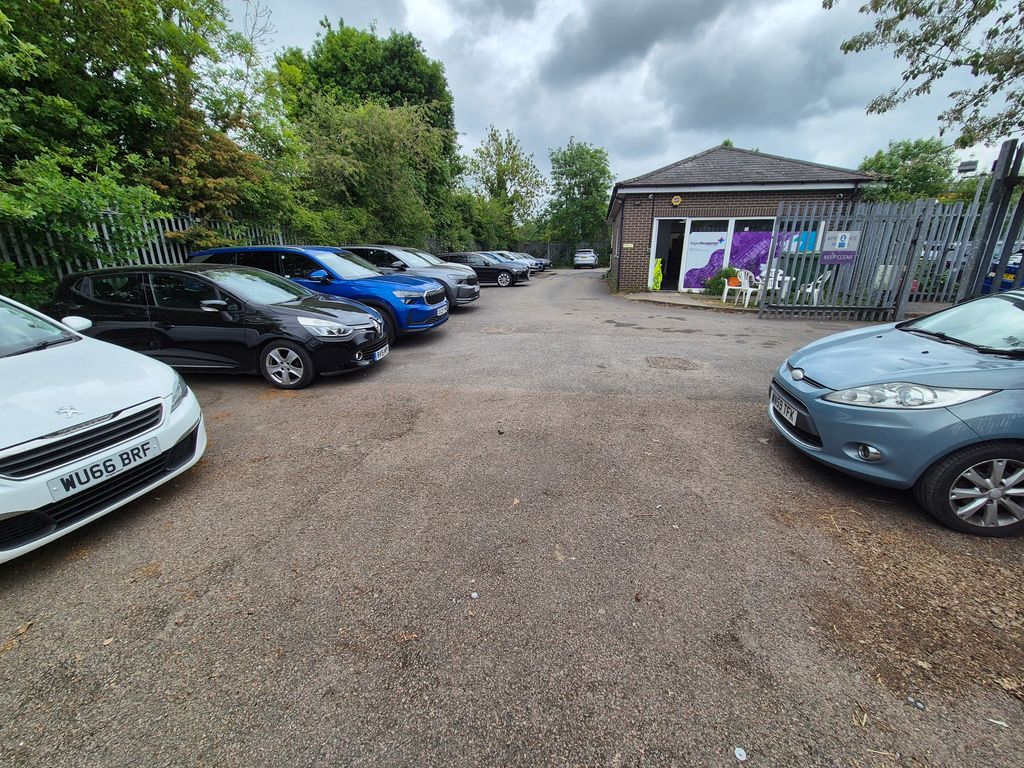 Property photo 1 of 4