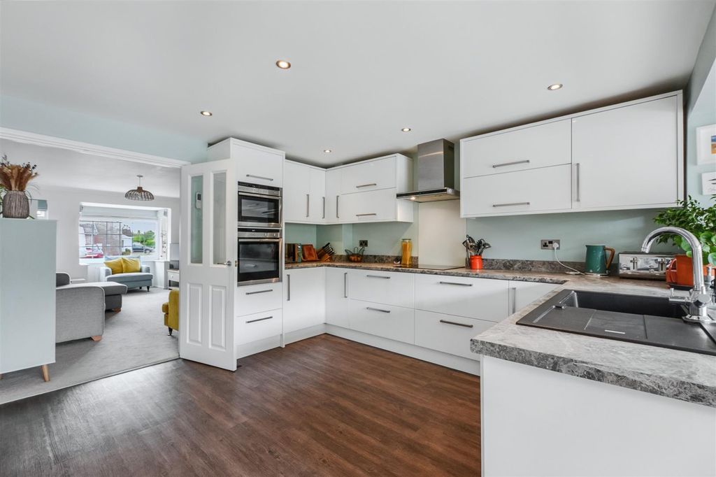 Property photo 3 of 29 Dining/Living Kitchen