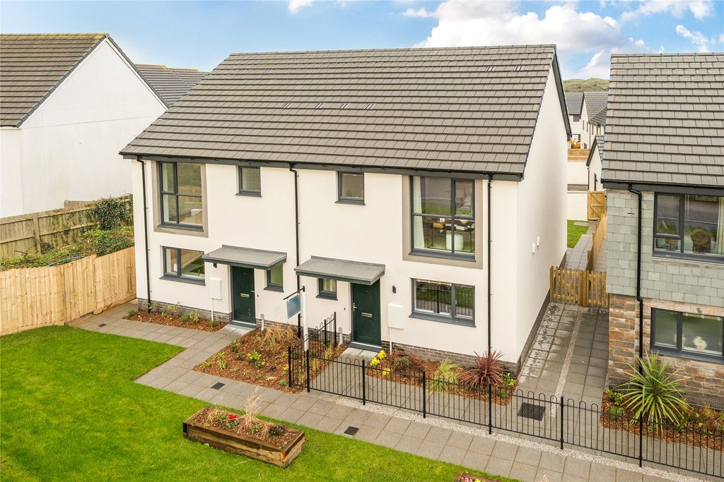 Property photo 1 of 35 Exmaple Show Home