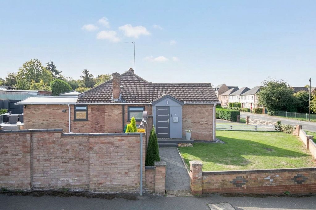 Property photo 1 of 29