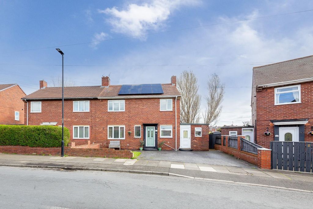 Property photo 1 of 18 Front External