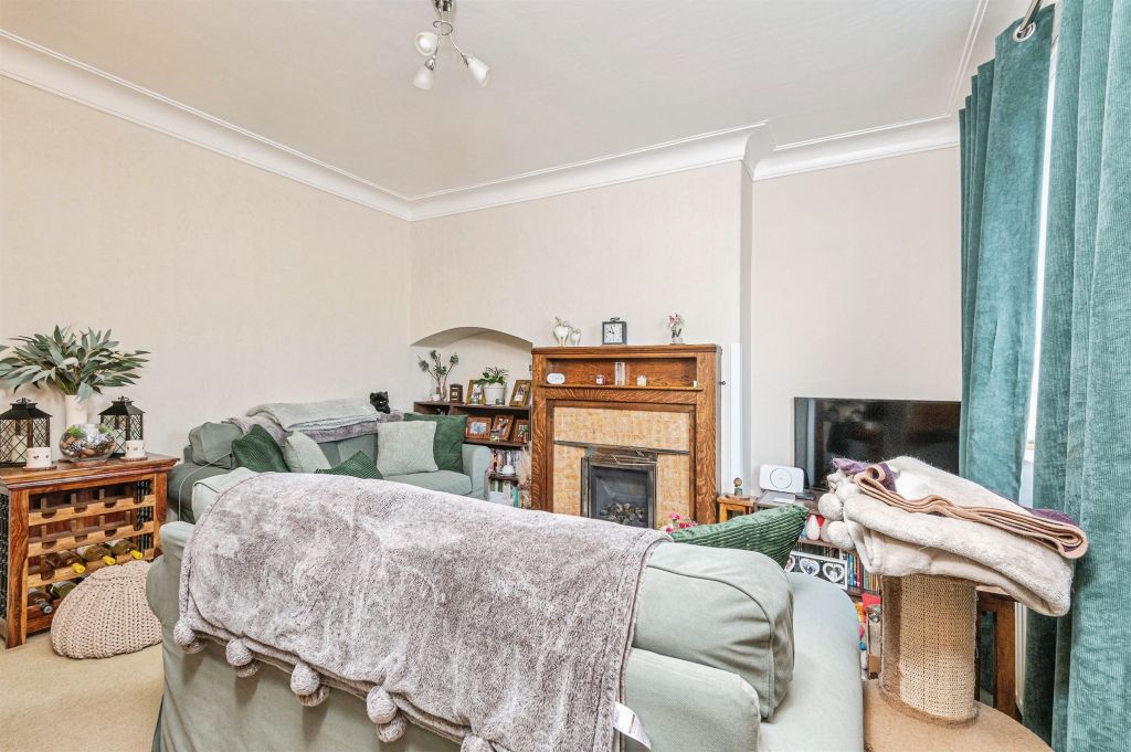 Property photo 2 of 22